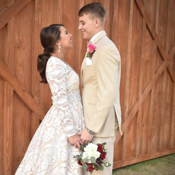 Meet your Posher, Emily - Picture 1 of 1